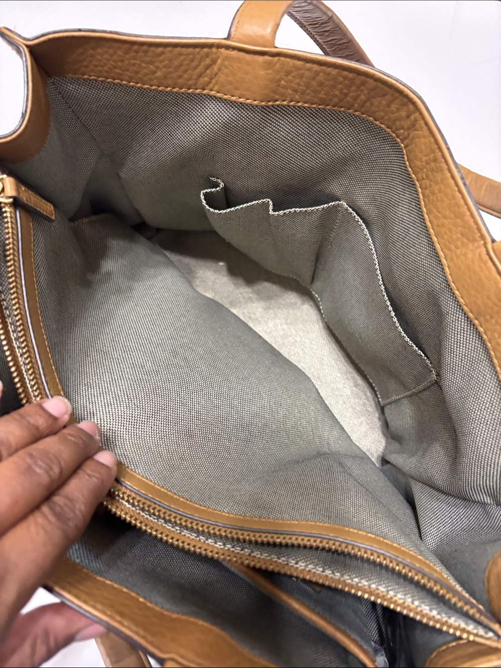 Vince Camuto Cognac Pebbled Leather Large Tote Bag Front Zip - Picture 9 of 10